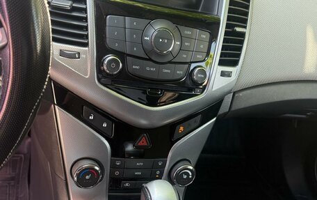 Chevrolet Cruze II, 2012 год, 820 000 рублей, 9 фотография
