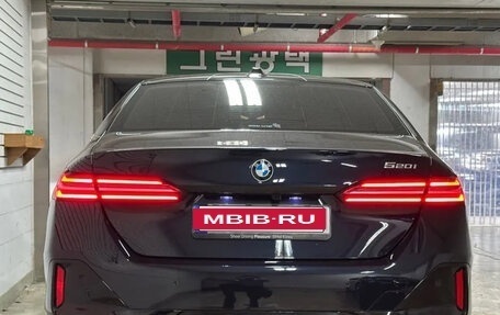BMW 5 серия, 2023 год, 5 490 000 рублей, 4 фотография