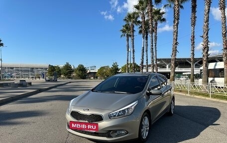 KIA cee'd III, 2014 год, 1 090 000 рублей, 10 фотография