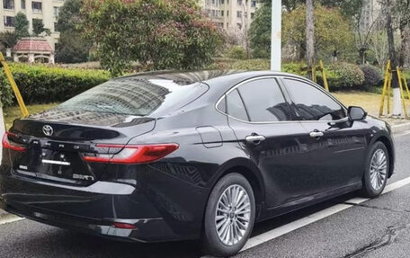 Toyota Camry, 2024 год, 2 910 000 рублей, 4 фотография