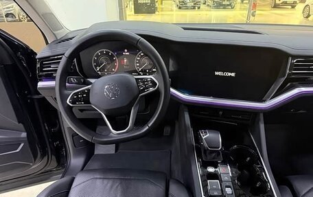 Volkswagen Touareg III, 2021 год, 4 899 000 рублей, 6 фотография