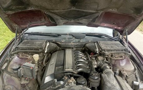 BMW 5 серия, 1996 год, 370 000 рублей, 18 фотография