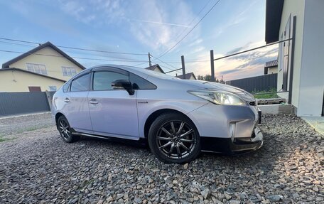 Toyota Prius, 2013 год, 1 420 000 рублей, 4 фотография