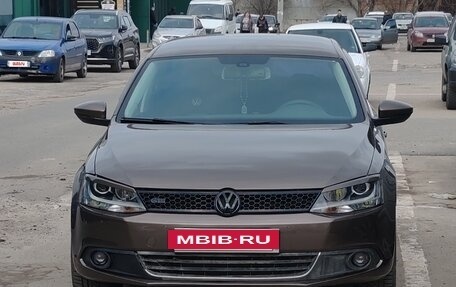 Volkswagen Jetta VI, 2011 год, 1 150 000 рублей, 3 фотография