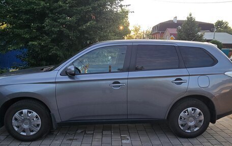 Mitsubishi Outlander III рестайлинг 3, 2012 год, 1 100 000 рублей, 2 фотография
