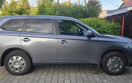 Mitsubishi Outlander III рестайлинг 3, 2012 год, 1 100 000 рублей, 7 фотография