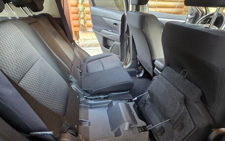 Mitsubishi Outlander III рестайлинг 3, 2012 год, 1 100 000 рублей, 19 фотография