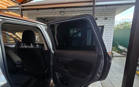 Mitsubishi Outlander III рестайлинг 3, 2012 год, 1 100 000 рублей, 18 фотография