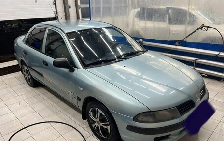 Mitsubishi Carisma I, 2002 год, 330 000 рублей, 3 фотография