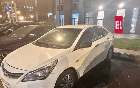 Hyundai Solaris II рестайлинг, 2015 год, 730 000 рублей, 8 фотография