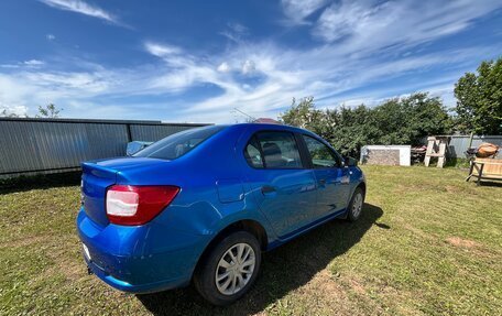 Renault Logan II, 2018 год, 860 000 рублей, 11 фотография