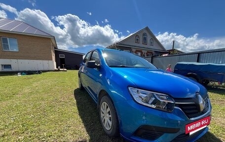 Renault Logan II, 2018 год, 860 000 рублей, 4 фотография