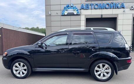 Mitsubishi Outlander III рестайлинг 3, 2010 год, 1 220 000 рублей, 9 фотография