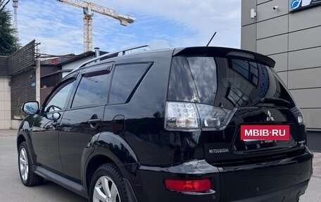 Mitsubishi Outlander III рестайлинг 3, 2010 год, 1 220 000 рублей, 8 фотография