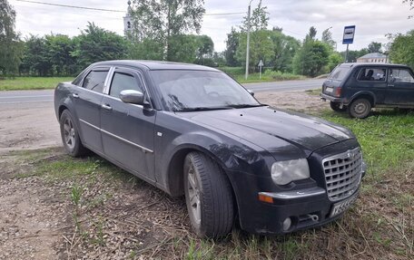 Chrysler 300C II, 2008 год, 750 000 рублей, 3 фотография