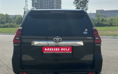 Toyota Land Cruiser Prado 150 рестайлинг 2, 2019 год, 4 000 000 рублей, 3 фотография
