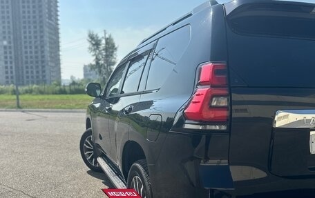 Toyota Land Cruiser Prado 150 рестайлинг 2, 2019 год, 4 000 000 рублей, 7 фотография