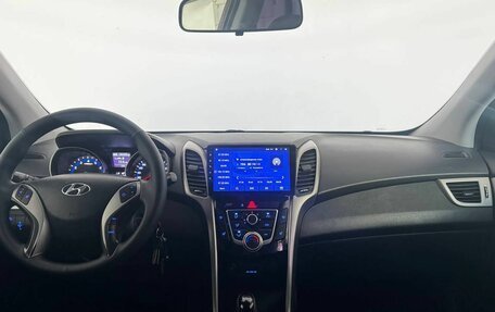 Hyundai i30 II рестайлинг, 2013 год, 969 000 рублей, 13 фотография