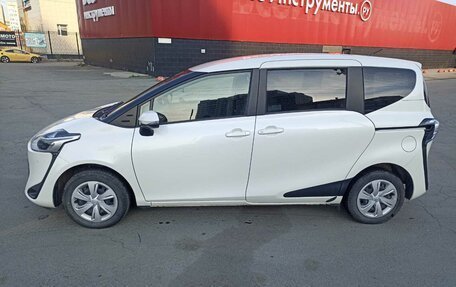 Toyota Sienta II, 2020 год, 1 650 000 рублей, 9 фотография