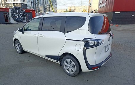 Toyota Sienta II, 2020 год, 1 650 000 рублей, 7 фотография