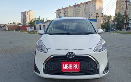 Toyota Sienta II, 2020 год, 1 650 000 рублей, 3 фотография
