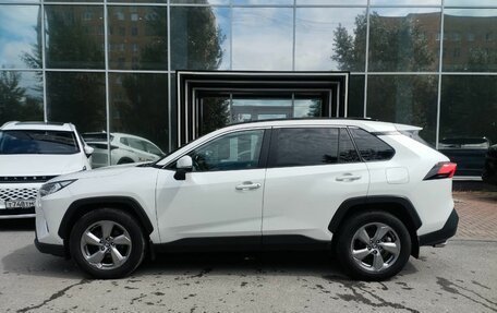 Toyota RAV4, 2020 год, 2 800 000 рублей, 8 фотография