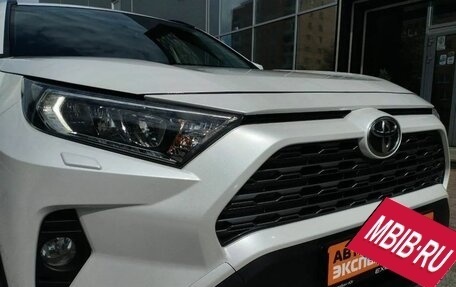 Toyota RAV4, 2020 год, 2 800 000 рублей, 5 фотография