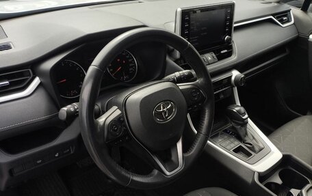 Toyota RAV4, 2020 год, 2 800 000 рублей, 19 фотография