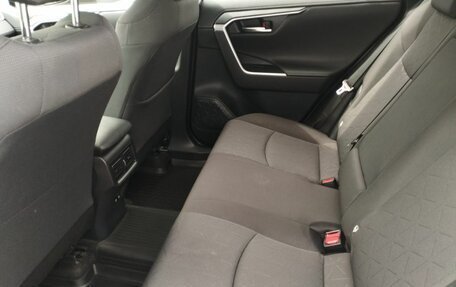 Toyota RAV4, 2020 год, 2 800 000 рублей, 23 фотография