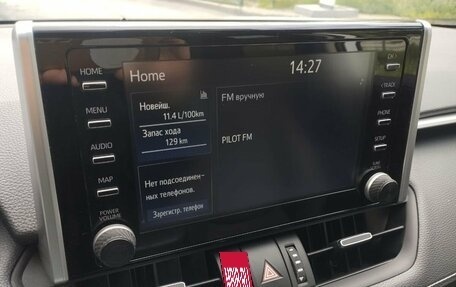 Toyota RAV4, 2020 год, 2 800 000 рублей, 28 фотография