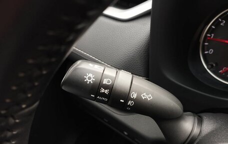 Toyota RAV4, 2020 год, 2 800 000 рублей, 34 фотография
