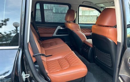 Toyota Land Cruiser 200, 2015 год, 13 500 000 рублей, 7 фотография