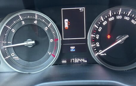 Toyota Land Cruiser 200, 2015 год, 13 500 000 рублей, 13 фотография