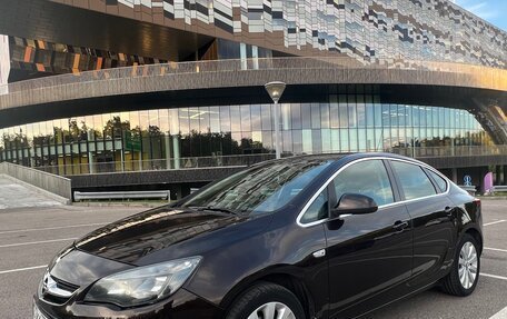 Opel Astra J, 2014 год, 1 320 000 рублей, 10 фотография