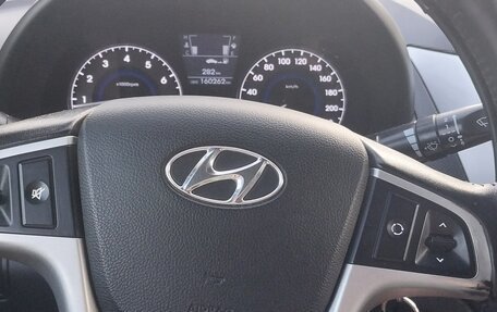 Hyundai Solaris II рестайлинг, 2011 год, 750 000 рублей, 7 фотография