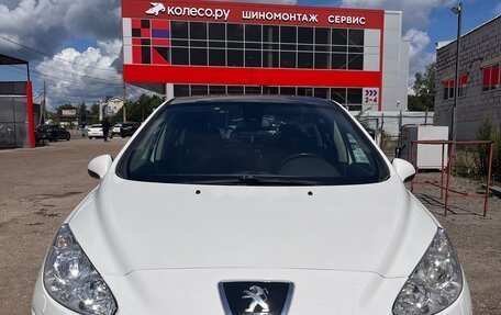 Peugeot 308 II, 2012 год, 725 000 рублей, 3 фотография