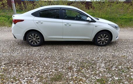 Hyundai Solaris II рестайлинг, 2017 год, 1 350 000 рублей, 2 фотография