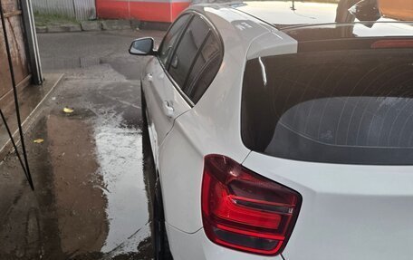 BMW 1 серия, 2011 год, 1 300 000 рублей, 7 фотография