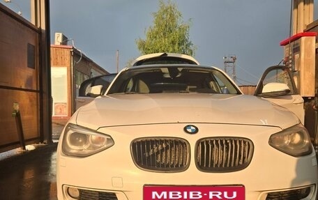 BMW 1 серия, 2011 год, 1 300 000 рублей, 3 фотография