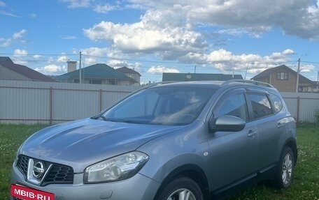 Nissan Qashqai+2 I, 2012 год, 1 050 000 рублей, 4 фотография
