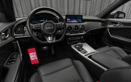 KIA Stinger I, 2022 год, 3 870 000 рублей, 9 фотография