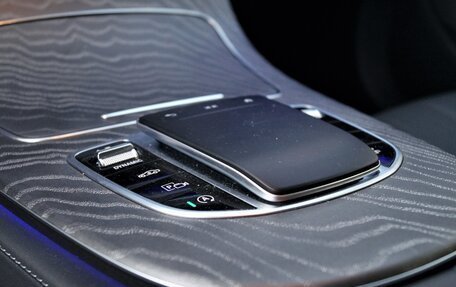 Mercedes-Benz E-Класс, 2020 год, 6 300 000 рублей, 27 фотография