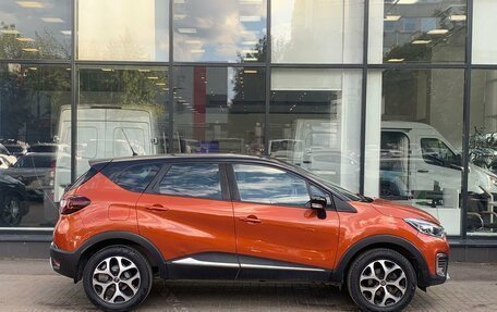 Renault Kaptur I рестайлинг, 2018 год, 1 600 000 рублей, 4 фотография