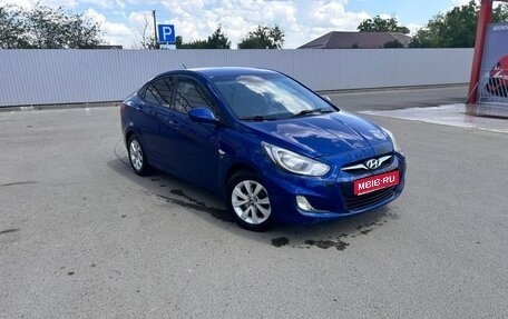 Hyundai Solaris II рестайлинг, 2011 год, 510 000 рублей, 1 фотография