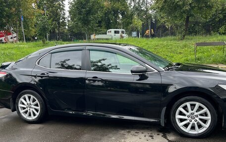Toyota Camry, 2021 год, 2 300 000 рублей, 3 фотография