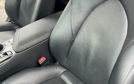 Toyota Camry, 2021 год, 2 300 000 рублей, 9 фотография