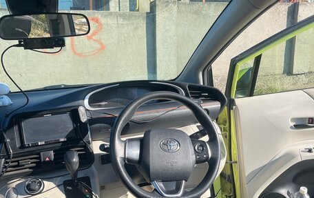 Toyota Sienta II, 2017 год, 1 300 000 рублей, 14 фотография
