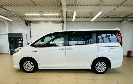 Toyota Esquire I, 2015 год, 2 249 900 рублей, 3 фотография