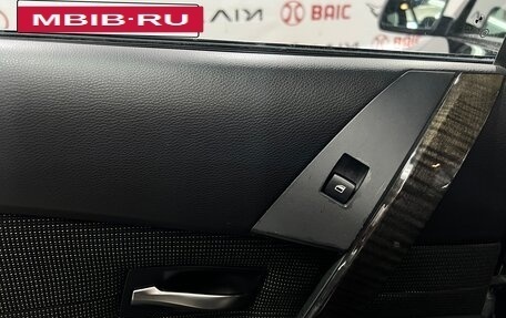 BMW 5 серия, 2005 год, 930 000 рублей, 14 фотография