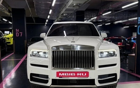 Rolls-Royce Cullinan, 2022 год, 30 240 000 рублей, 2 фотография
